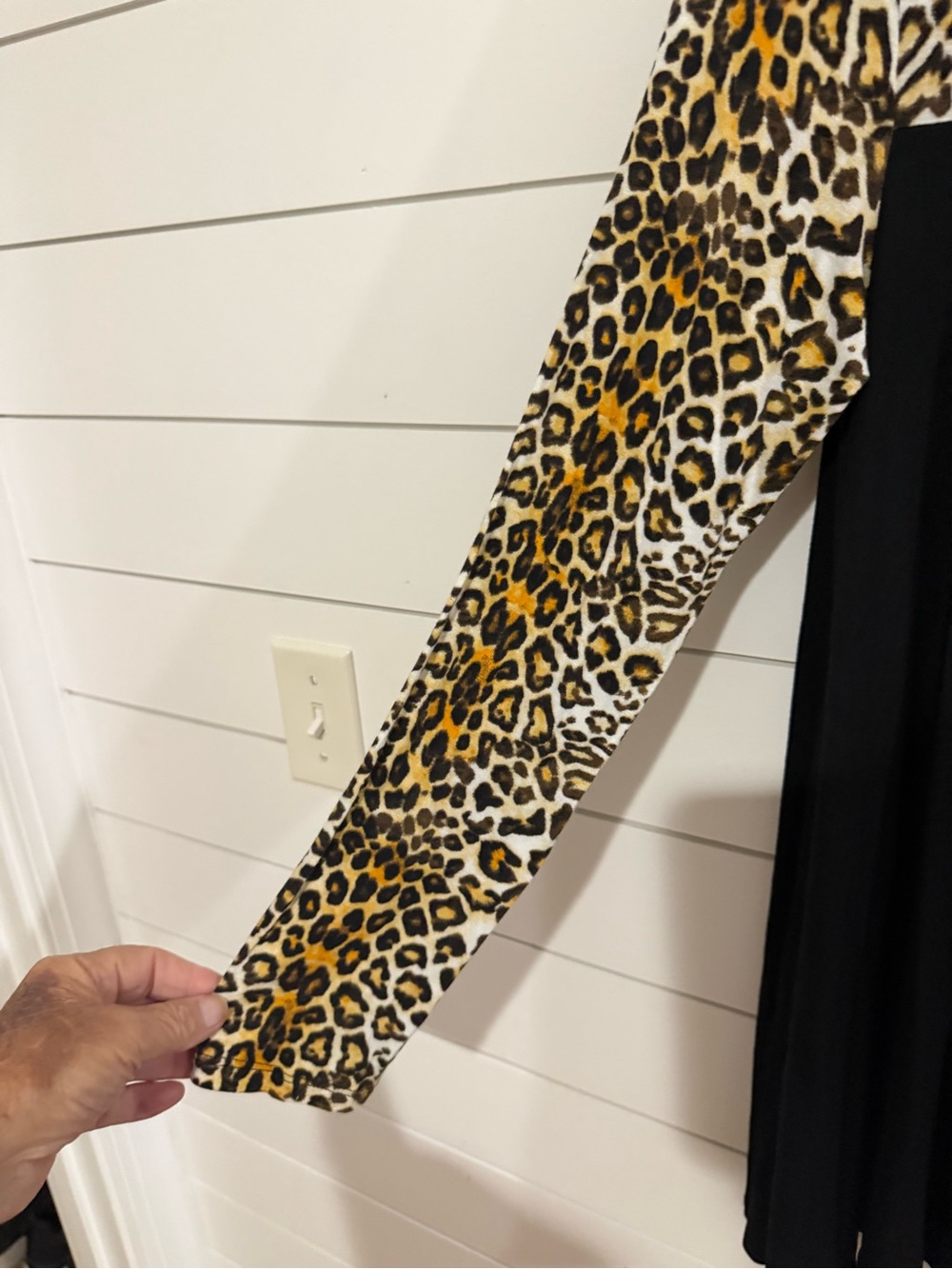 Emerald Leopard Yoke Long-Sleeve top - Black & Gold - Picture 2 of 4